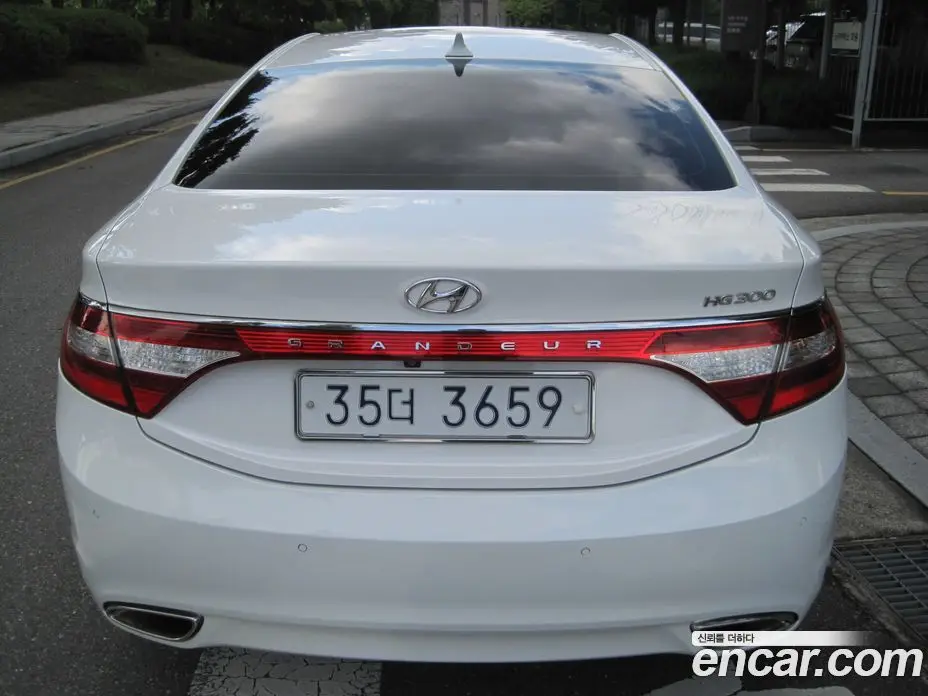 Hyundai Grandeur 2013 3.0 автомат (гидро), фото 4