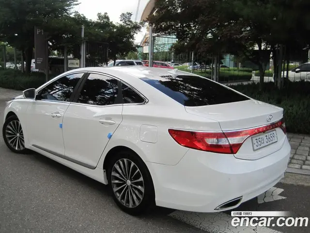 Hyundai Grandeur 2013 3.0 автомат (гидро), миниатюра 6