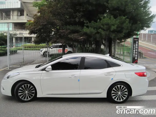 Hyundai Grandeur 2013 3.0 автомат (гидро), миниатюра 7