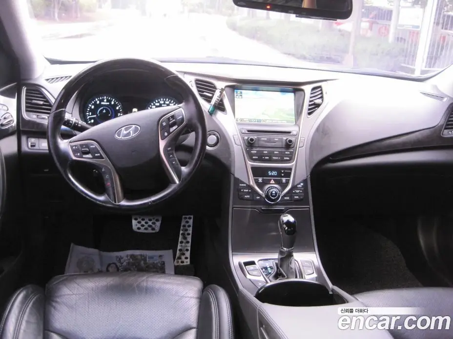 Hyundai Grandeur 2013 3.0 автомат (гидро), фото 10