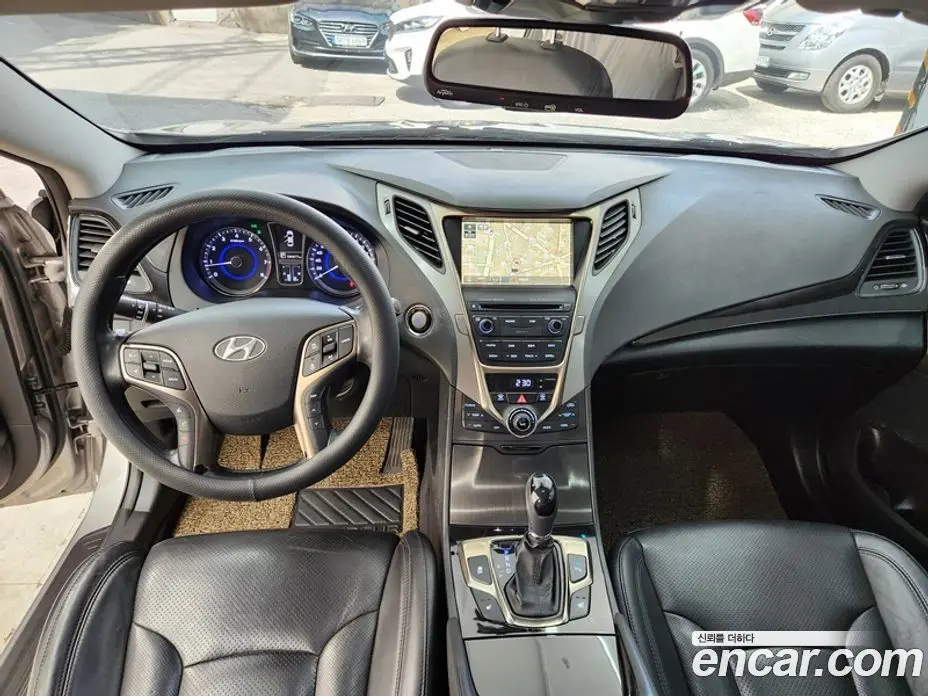 Hyundai Grandeur 2013 2.4 автомат (гидро), фото 11 Hyundai Grandeur 2013 2.4 автомат (гидро), фото 11