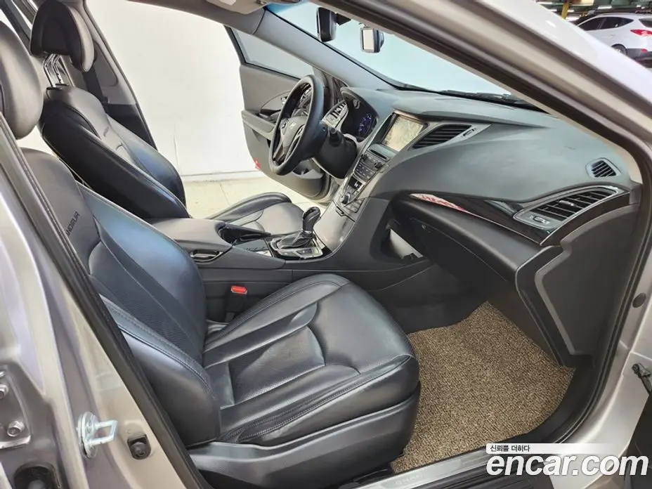 Hyundai Grandeur 2013 2.4 автомат (гидро), фото 14 Hyundai Grandeur 2013 2.4 автомат (гидро), фото 14