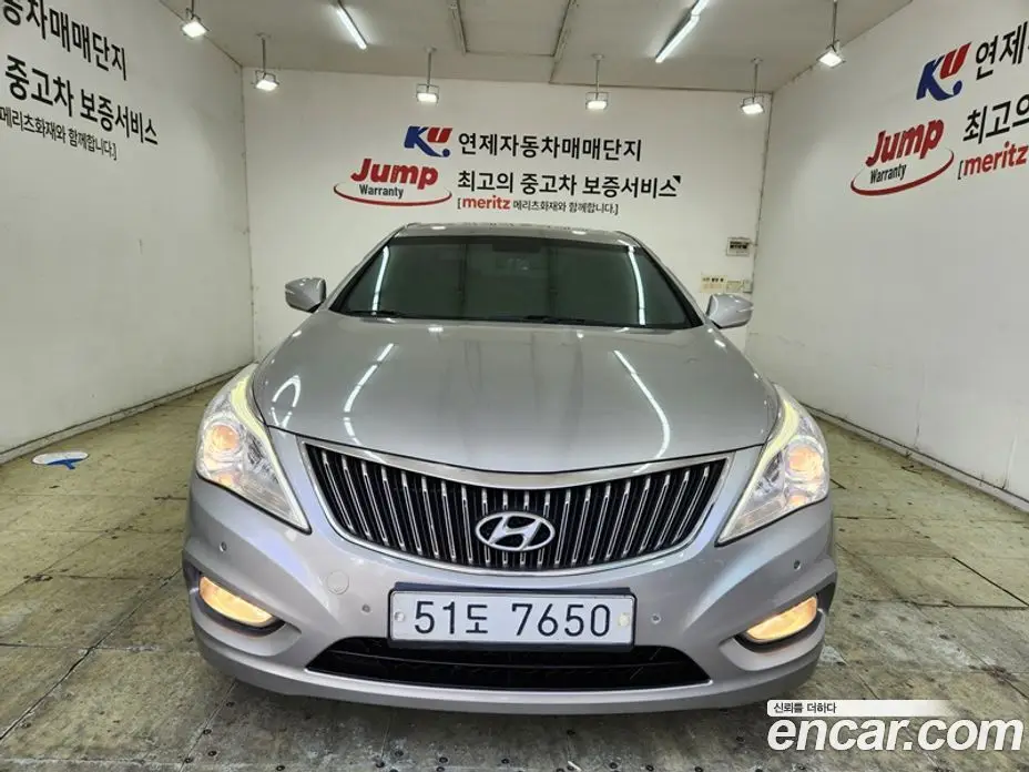 Hyundai Grandeur 2013 2.4 автомат (гидро), фото 3 Hyundai Grandeur 2013 2.4 автомат (гидро), фото 3