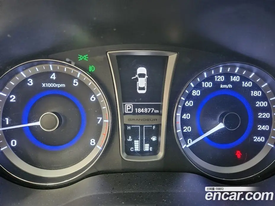 Hyundai Grandeur 2013 2.4 автомат (гидро), фото 9 Hyundai Grandeur 2013 2.4 автомат (гидро), фото 9