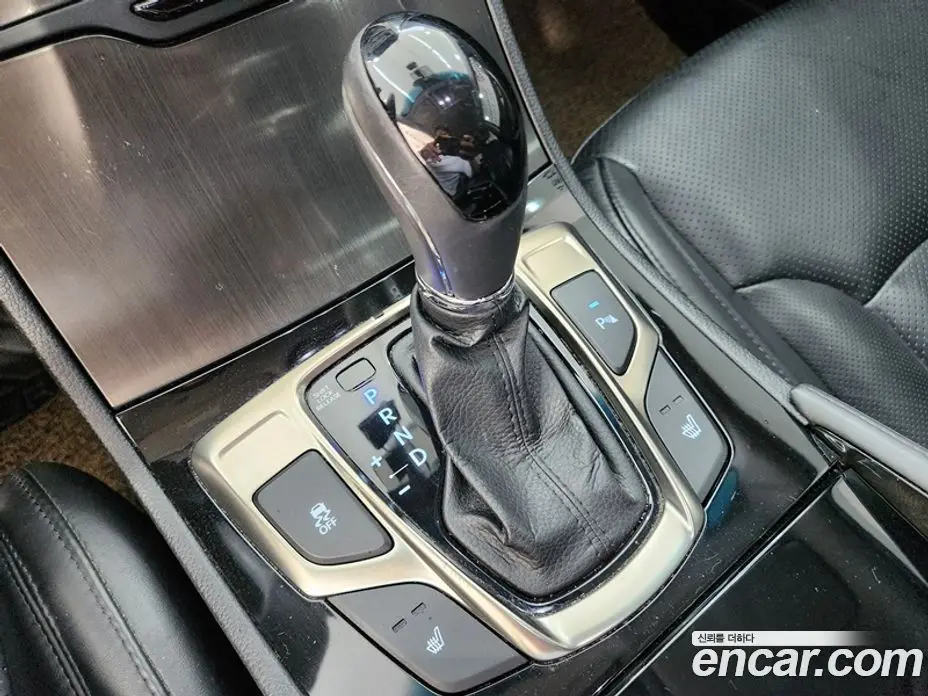 Hyundai Grandeur 2013 2.4 автомат (гидро), фото 10 Hyundai Grandeur 2013 2.4 автомат (гидро), фото 10