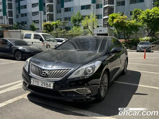 Hyundai Grandeur 2015 2.4 автомат (гидро), миниатюра 3 Hyundai Grandeur 2015 2.4 автомат (гидро), миниатюра 3