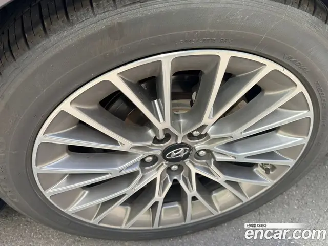 Hyundai Grandeur 2015 2.4 автомат (гидро), миниатюра 5 Hyundai Grandeur 2015 2.4 автомат (гидро), миниатюра 5