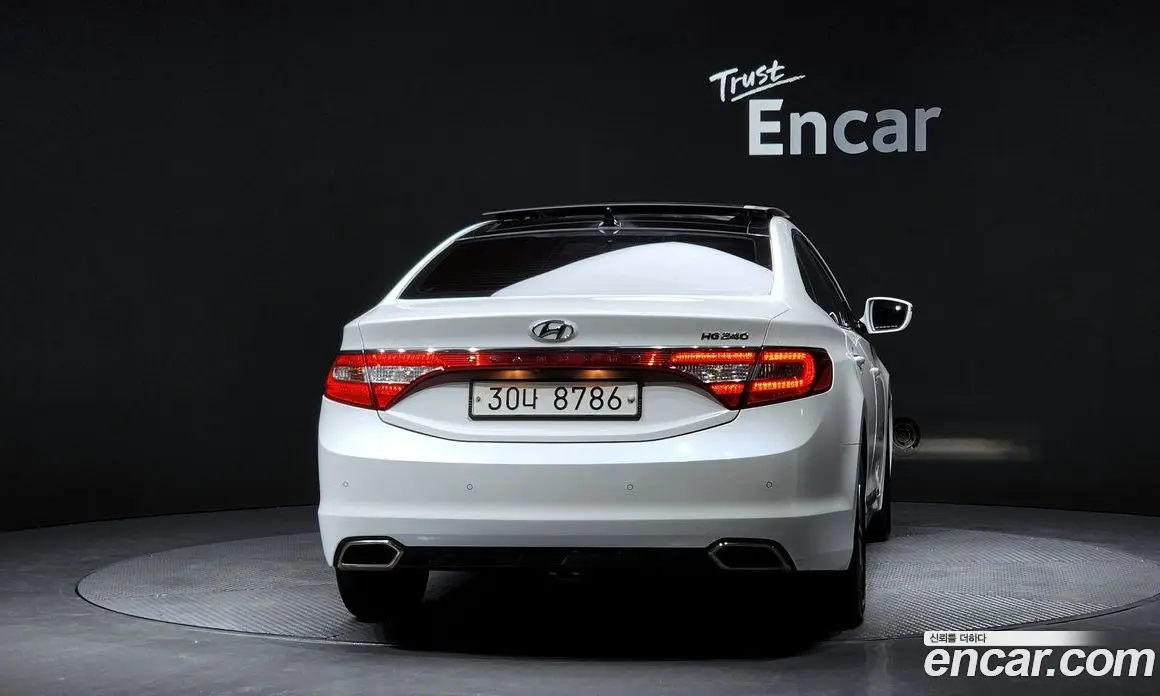 Hyundai Grandeur 2015 2.4 автомат (гидро), фото 4 Hyundai Grandeur 2015 2.4 автомат (гидро), фото 4