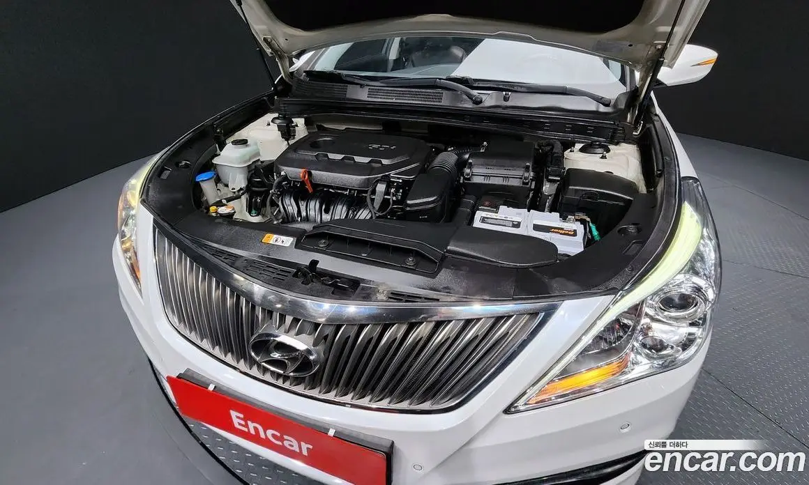 Hyundai Grandeur 2015 2.4 автомат (гидро), фото 6 Hyundai Grandeur 2015 2.4 автомат (гидро), фото 6