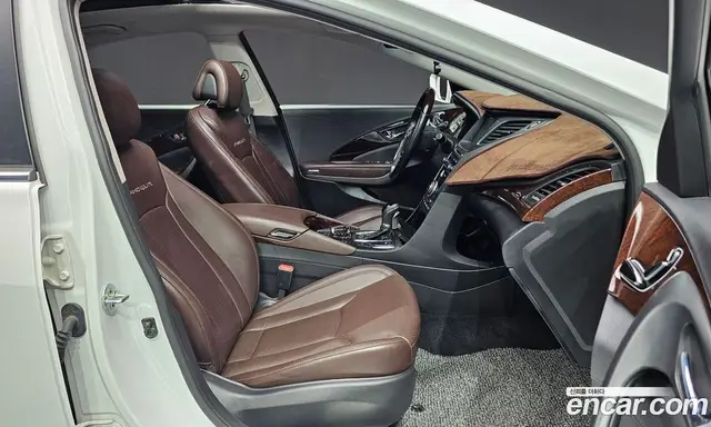 Hyundai Grandeur 2016 2.4 автомат (гидро), миниатюра 12