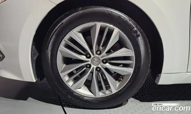 Hyundai Grandeur 2016 2.4 автомат (гидро), миниатюра 5 Hyundai Grandeur 2016 2.4 автомат (гидро), миниатюра 5