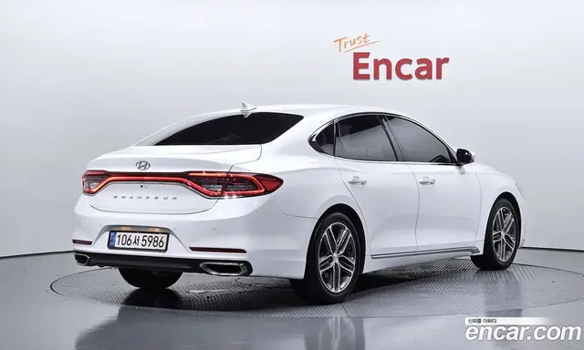 Hyundai Grandeur 2017 3.0 автомат (гидро), миниатюра 2 Hyundai Grandeur 2017 3.0 автомат (гидро), миниатюра 2
