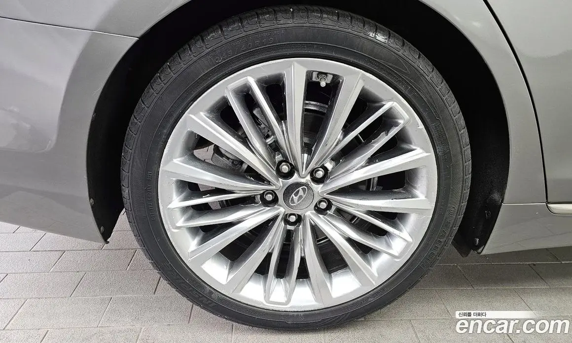 Hyundai Grandeur 2017 2.4 автомат (гидро), фото 5 Hyundai Grandeur 2017 2.4 автомат (гидро), фото 5