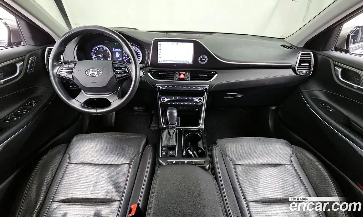 Hyundai Grandeur 2017 2.4 автомат (гидро), фото 7 Hyundai Grandeur 2017 2.4 автомат (гидро), фото 7