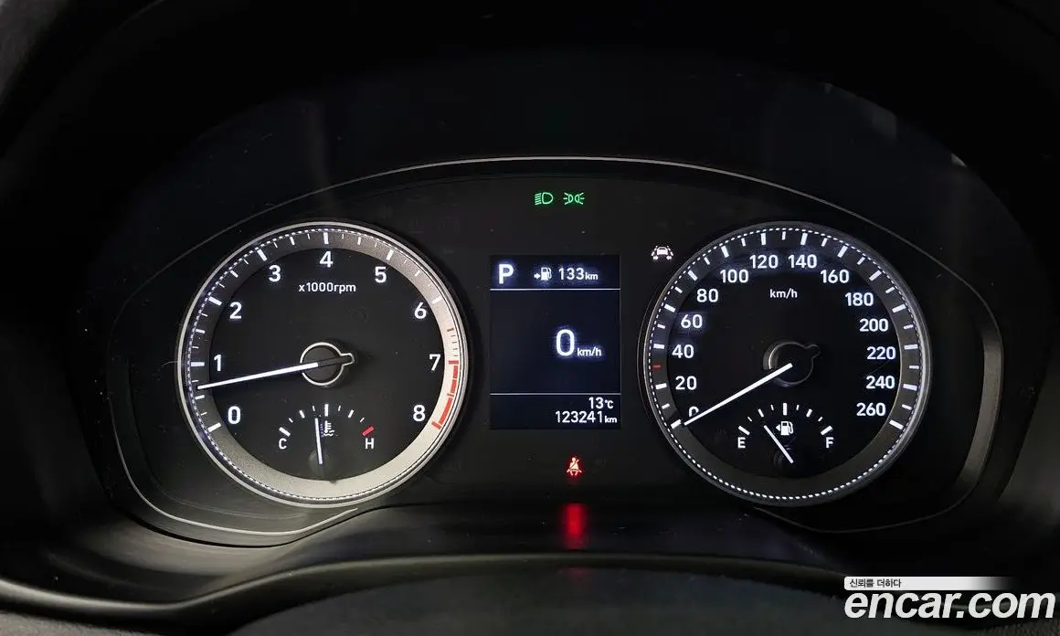 Hyundai Grandeur 2017 2.4 автомат (гидро), фото 8 Hyundai Grandeur 2017 2.4 автомат (гидро), фото 8