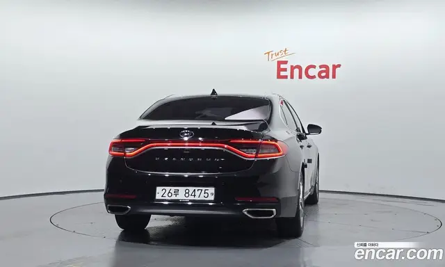 Hyundai Grandeur 2017 2.4 автомат (гидро), миниатюра 4 Hyundai Grandeur 2017 2.4 автомат (гидро), миниатюра 4