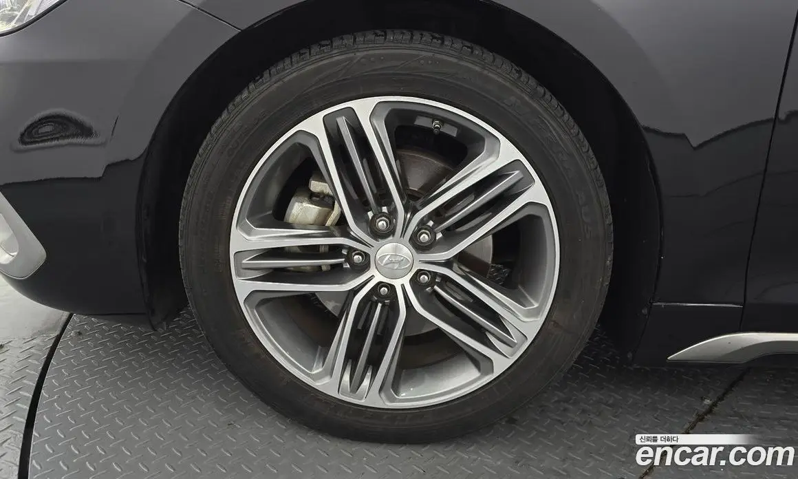Hyundai Grandeur 2017 2.4 автомат (гидро), фото 5 Hyundai Grandeur 2017 2.4 автомат (гидро), фото 5