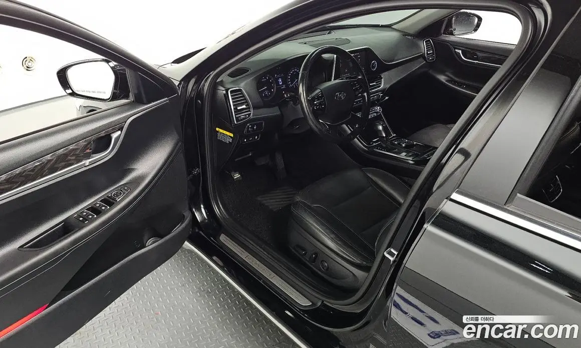 Hyundai Grandeur 2017 3.0 автомат (гидро), фото 11