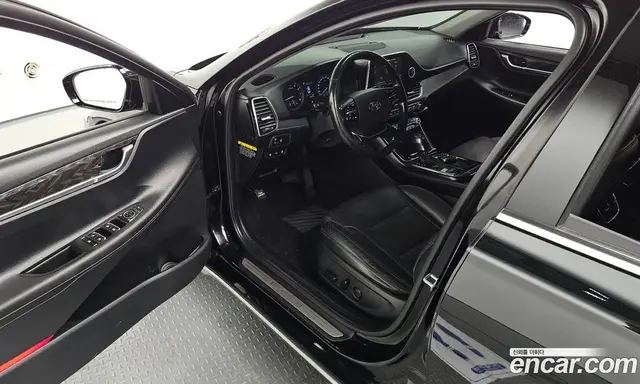 Hyundai Grandeur 2017 3.0 автомат (гидро), миниатюра 11