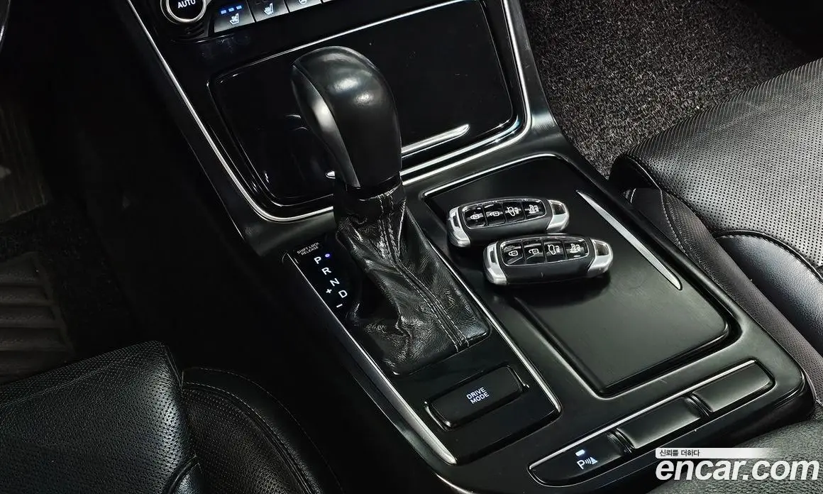 Hyundai Grandeur 2017 3.0 автомат (гидро), фото 9