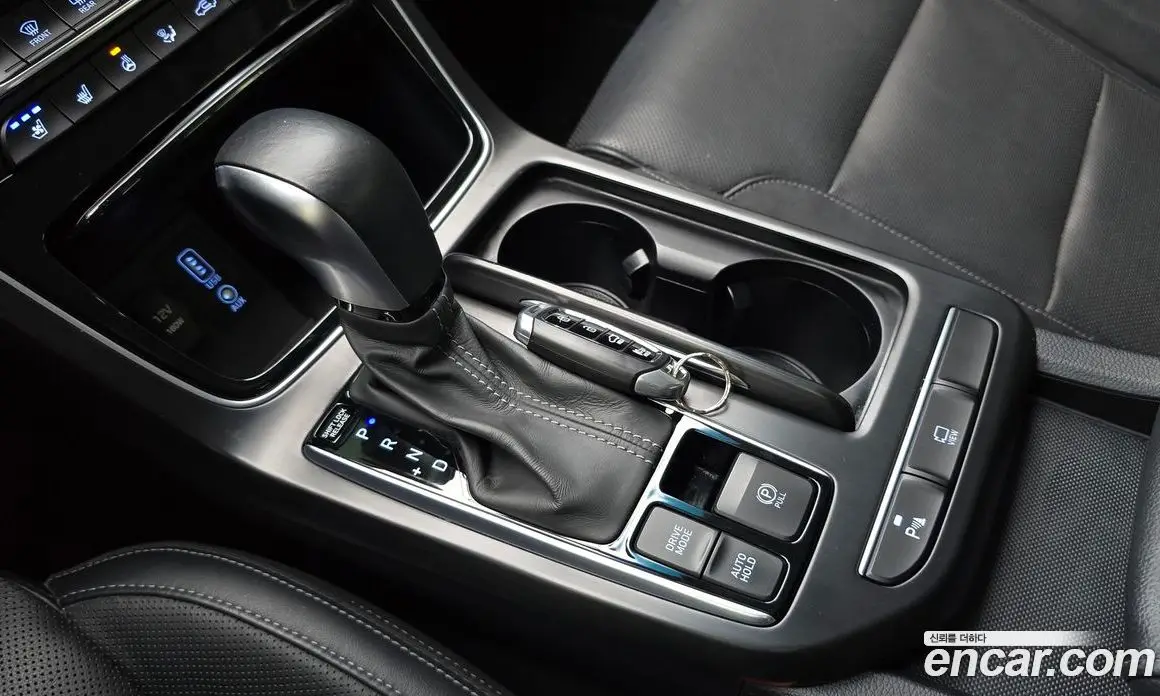 Hyundai Grandeur 2018 2.4 автомат (гидро), фото 12