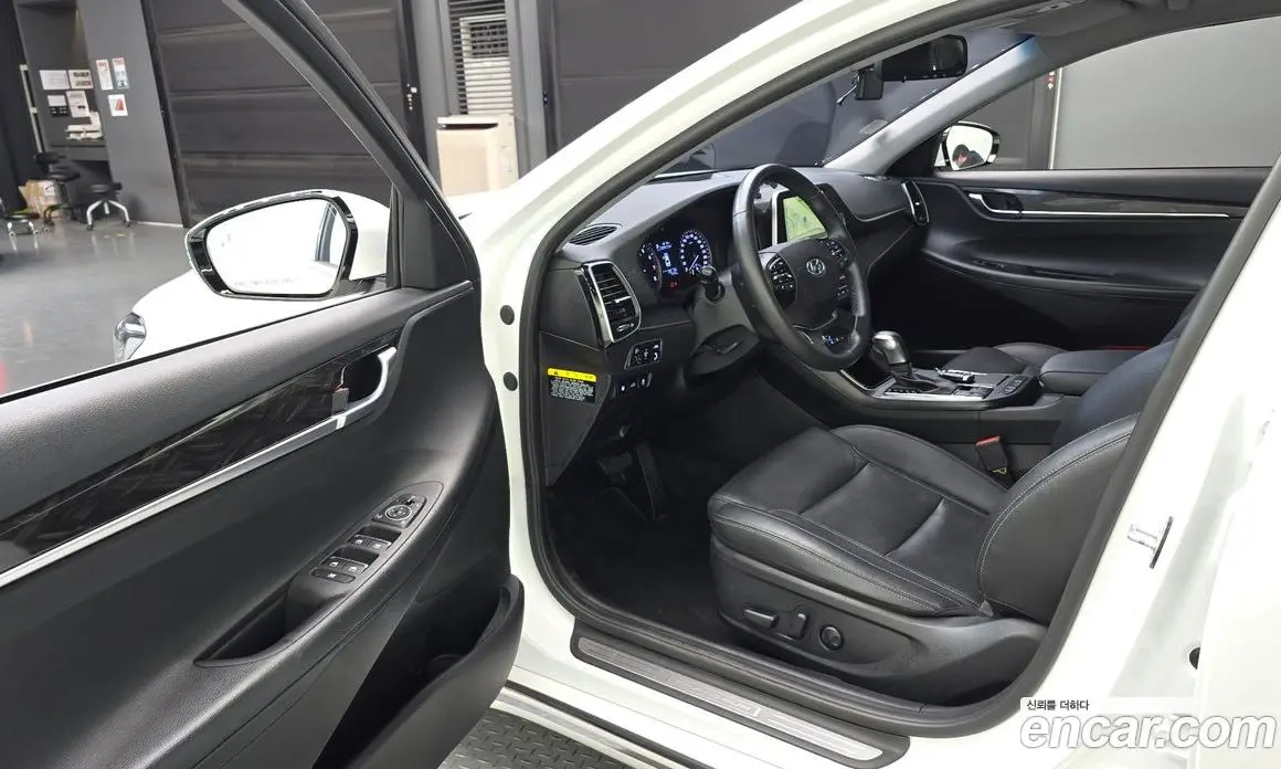 Hyundai Grandeur 2018 2.4 автомат (гидро), фото 13