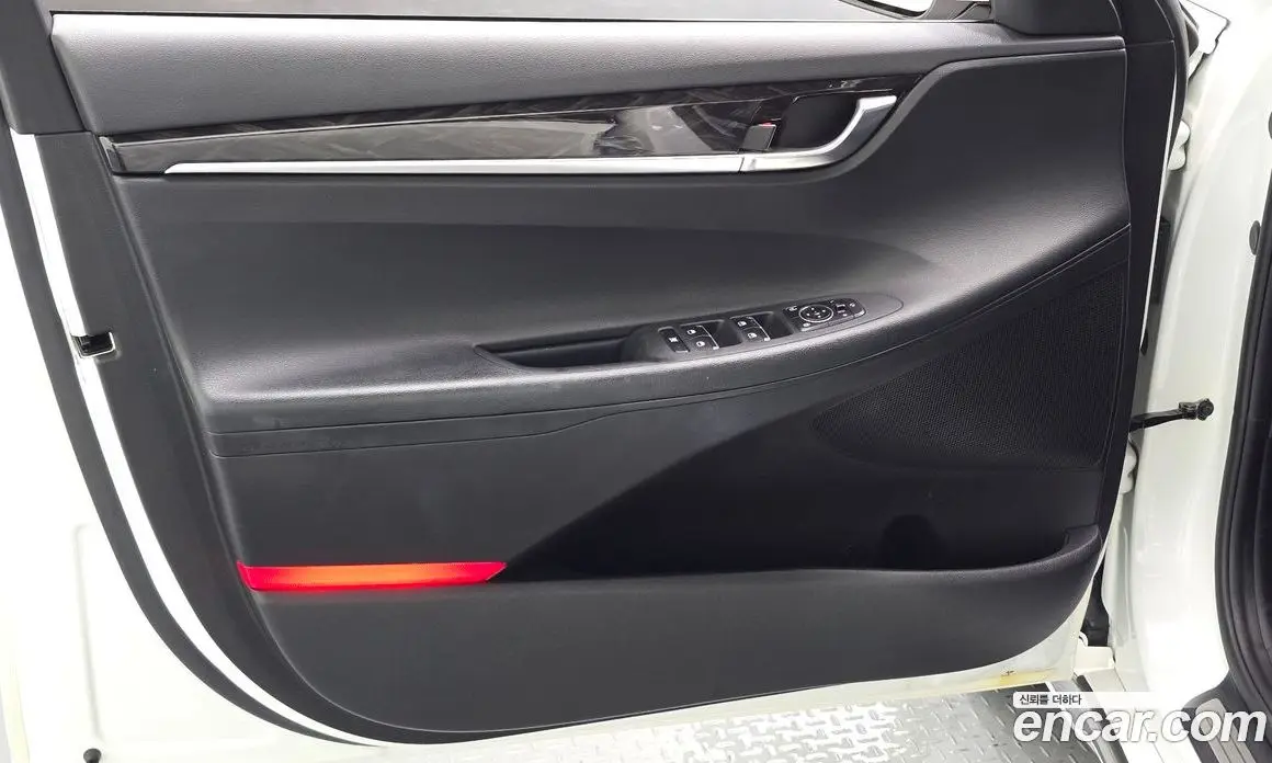 Hyundai Grandeur 2018 2.4 автомат (гидро), фото 14