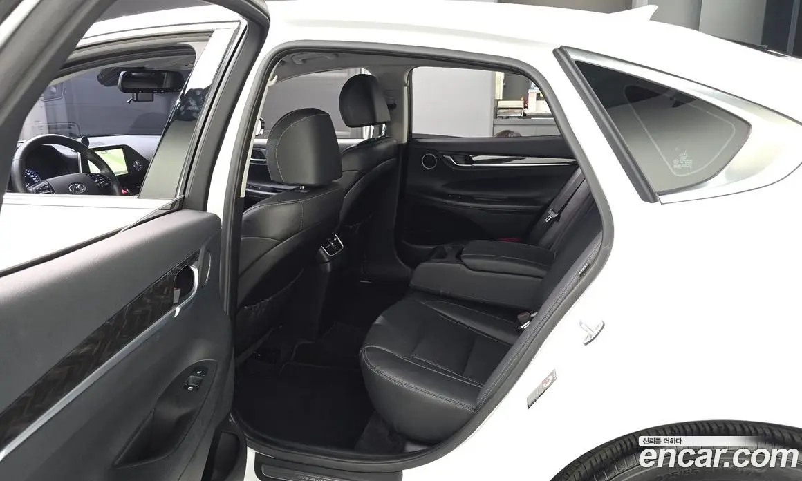 Hyundai Grandeur 2018 2.4 автомат (гидро), фото 17