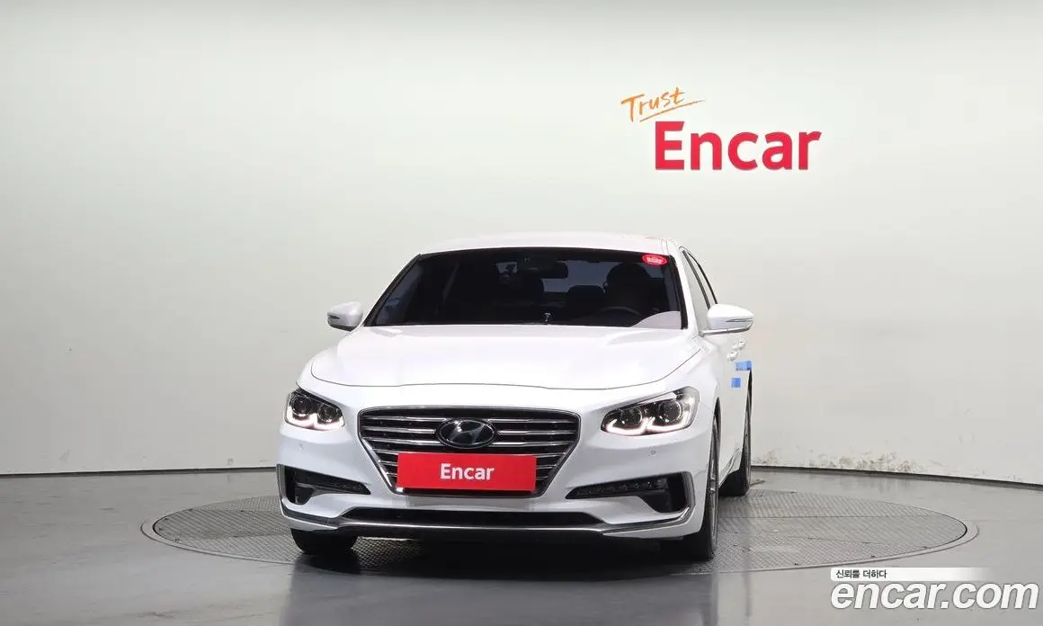 Hyundai Grandeur 2018 2.4 автомат (гидро), фото 3