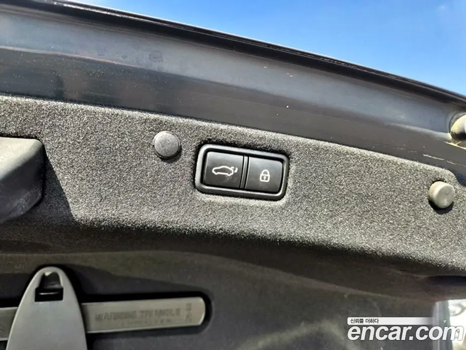 Hyundai Grandeur 2018 2.4 автомат (гидро), фото 16