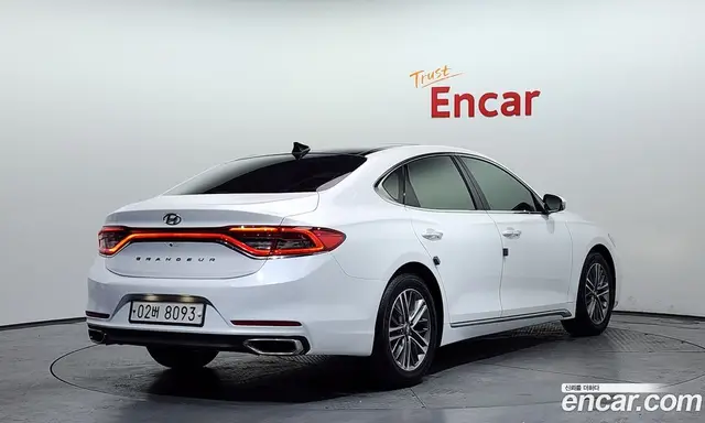 Hyundai Grandeur 2018 2.4 автомат (гидро), миниатюра 2