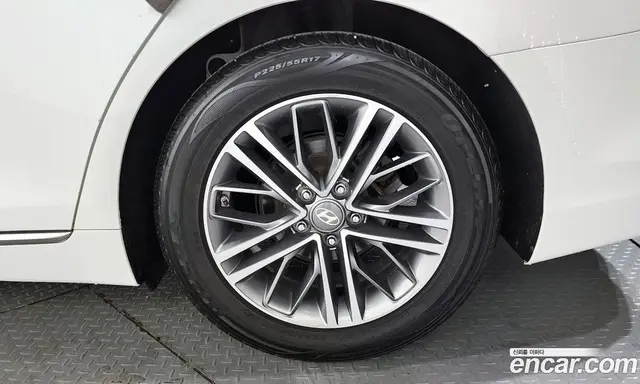Hyundai Grandeur 2018 2.4 автомат (гидро), миниатюра 7