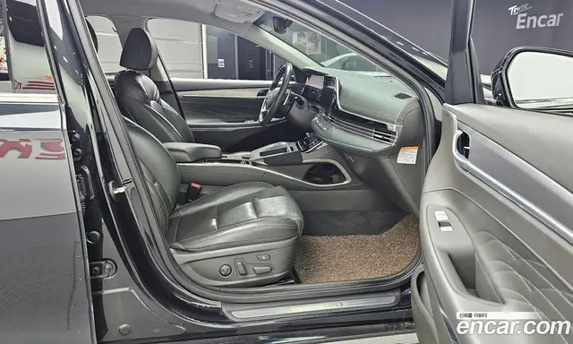 Hyundai Grandeur 2019 2.4 автомат (гидро), миниатюра 11 Hyundai Grandeur 2019 2.4 автомат (гидро), миниатюра 11
