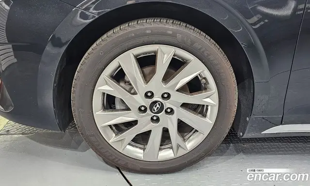 Hyundai Grandeur 2019 2.4 автомат (гидро), миниатюра 5 Hyundai Grandeur 2019 2.4 автомат (гидро), миниатюра 5