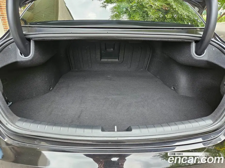 Hyundai Grandeur 2022 2.5 автомат (гидро), фото 16