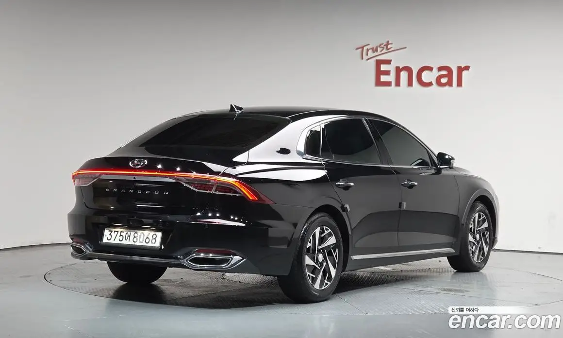 Hyundai Grandeur 2022 2.4 автомат (гидро), фото 2 Hyundai Grandeur 2022 2.4 автомат (гидро), фото 2