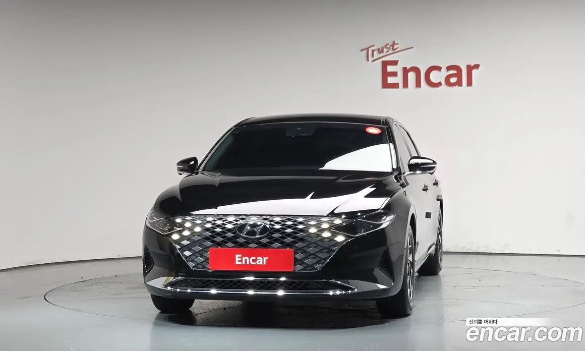 Hyundai Grandeur 2022 2.4 автомат (гидро), фото 3 Hyundai Grandeur 2022 2.4 автомат (гидро), фото 3