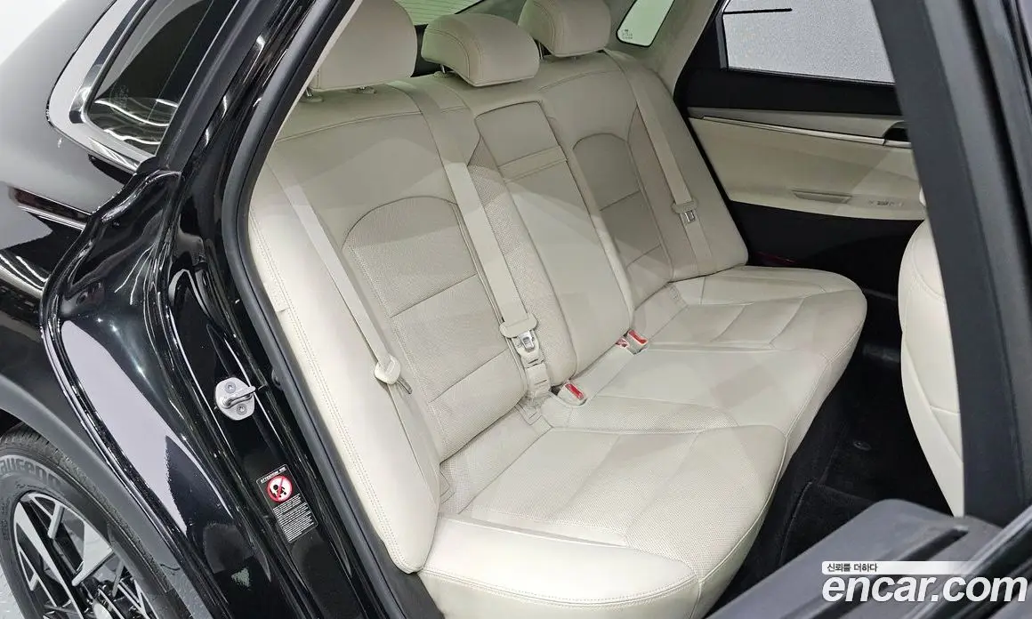 Hyundai Grandeur 2022 2.4 автомат (гидро), фото 16