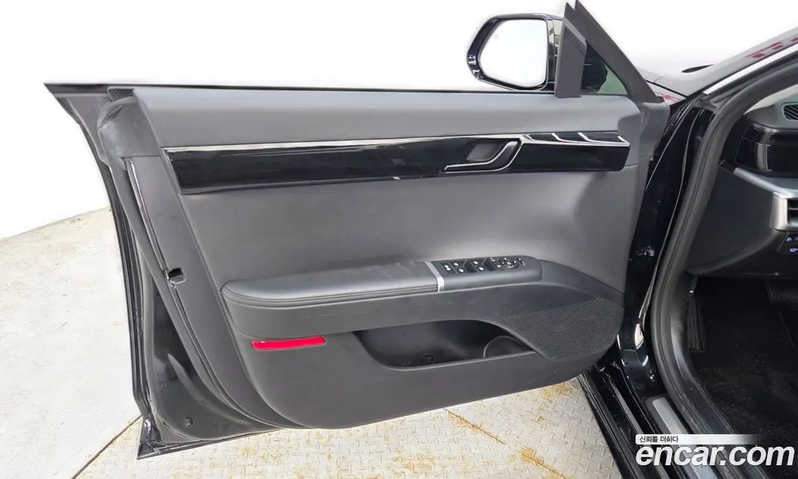 Hyundai Grandeur 2023 2.5 автомат (гидро), фото 14