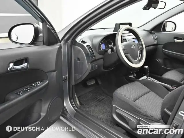 Hyundai i30 2008 1.6 автомат (гидро), миниатюра 11