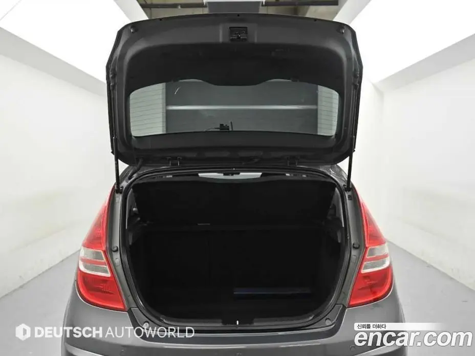 Hyundai i30 2008 1.6 автомат (гидро), фото 19