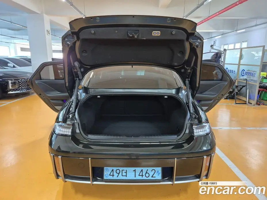 Hyundai Ioniq 6 2023 0.1 автомат (гидро), фото 6 Hyundai Ioniq 6 2023 0.1 автомат (гидро), фото 6