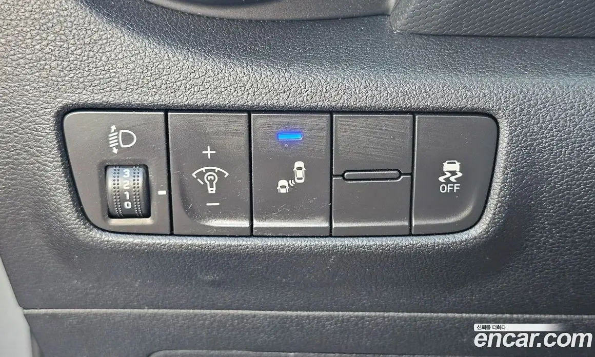 Hyundai Kona 2017 1.6 автомат (гидро), фото 13 Hyundai Kona 2017 1.6 автомат (гидро), фото 13