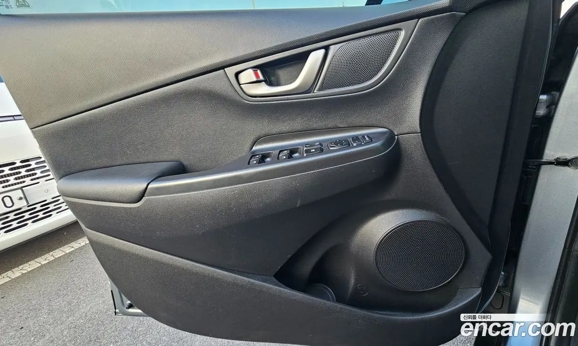 Hyundai Kona 2017 1.6 автомат (гидро), фото 19 Hyundai Kona 2017 1.6 автомат (гидро), фото 19