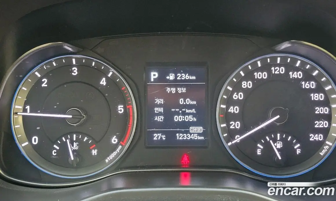 Hyundai Kona 2017 1.6 автомат (гидро), фото 8 Hyundai Kona 2017 1.6 автомат (гидро), фото 8