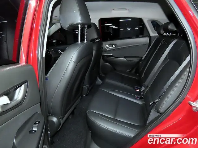 Hyundai Kona 2021 2.0 автомат (гидро), миниатюра 7