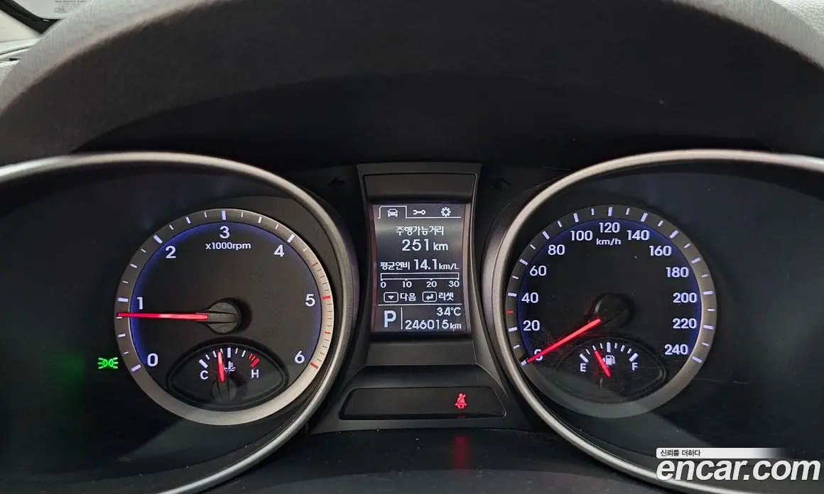 Hyundai Santa Fe 2013 2.0 автомат (гидро), фото 11