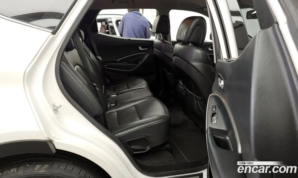 Hyundai Santa Fe 2015 2.0 автомат (гидро), фото 12 Hyundai Santa Fe 2015 2.0 автомат (гидро), фото 12