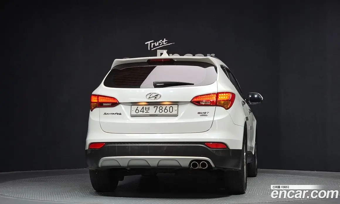 Hyundai Santa Fe 2015 2.0 автомат (гидро), фото 4 Hyundai Santa Fe 2015 2.0 автомат (гидро), фото 4