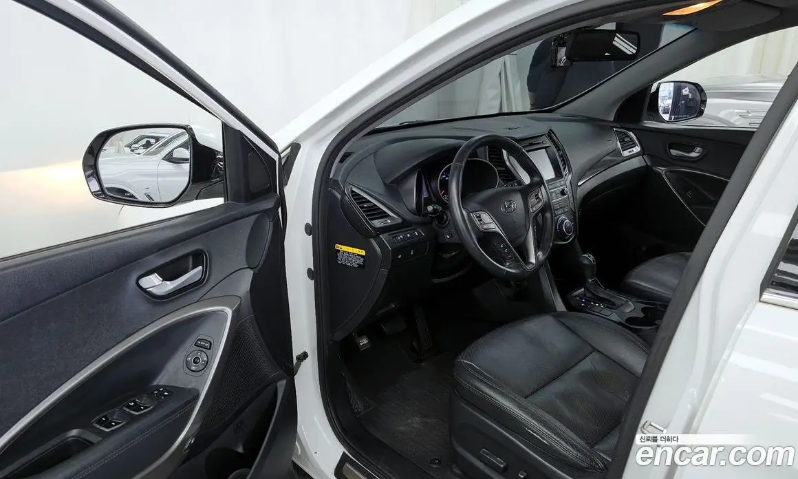 Hyundai Santa Fe 2015 2.0 автомат (гидро), фото 10 Hyundai Santa Fe 2015 2.0 автомат (гидро), фото 10